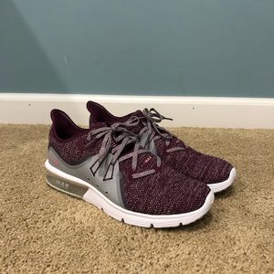 Nike Air Max Fitsole Maroon Tennis Shoes